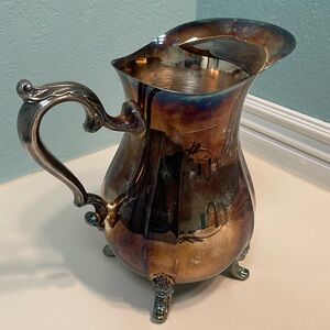 Vintage Oneida Silver-plated Footed Ornate Water Pitcher Beautiful Tarnished USA